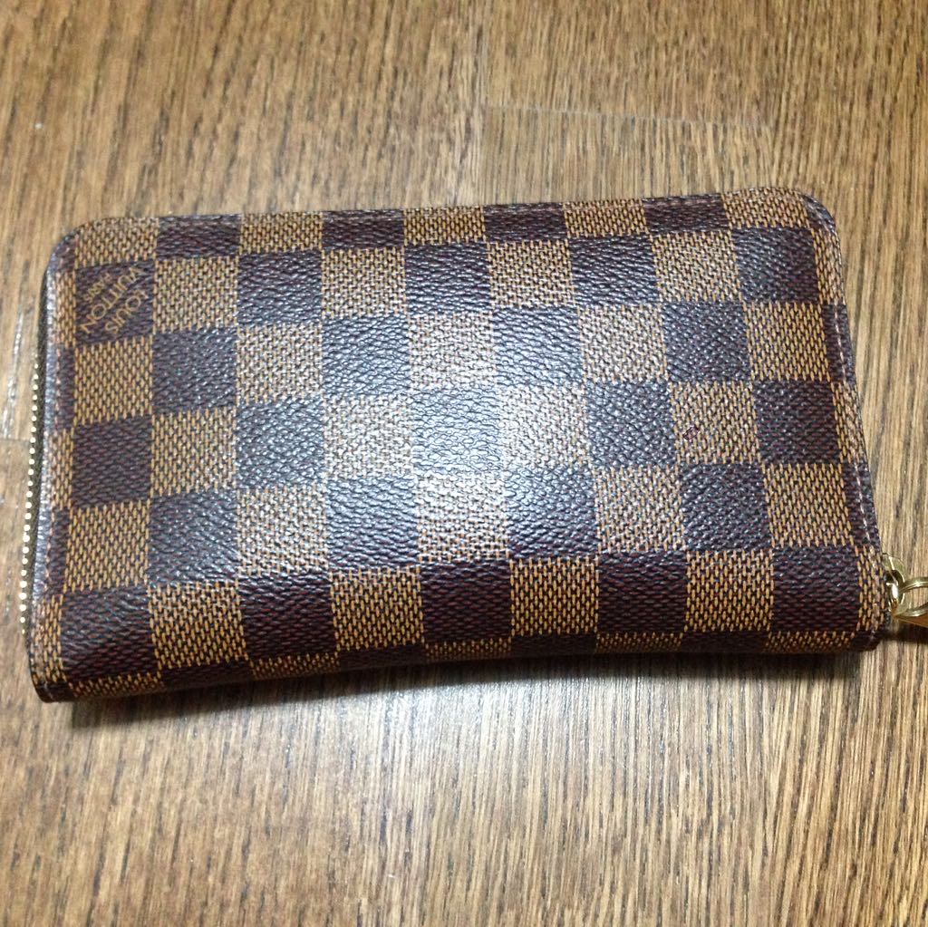 [RESERVED] Preloved Louis Vuitton Zippy Compact Wallet In Damier Ebene, Luxury on Carousell