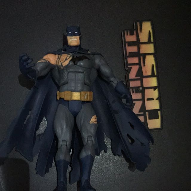 infinite crisis batman figure