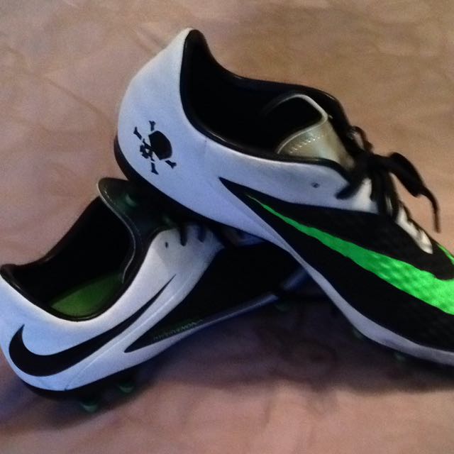 size 4 hypervenom