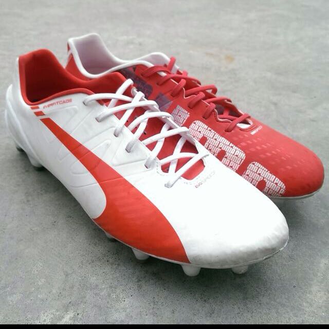 arsenal puma boots