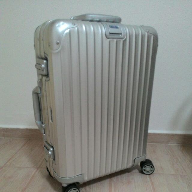 rimowa topas silver