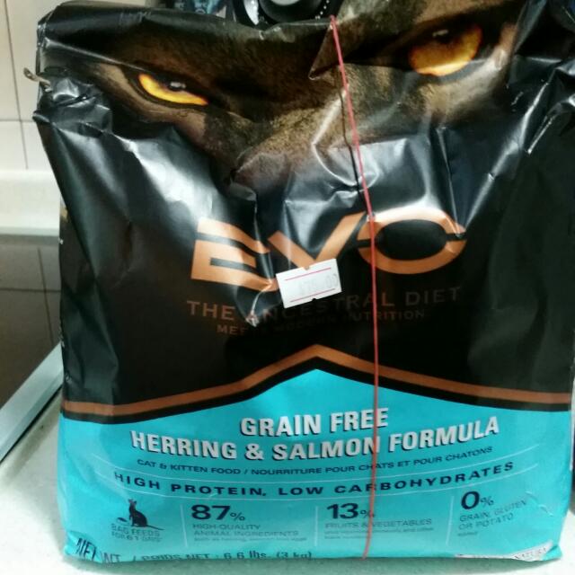 Evo Feline Pet Food And Verus Feline Advantage Pet Supplies On