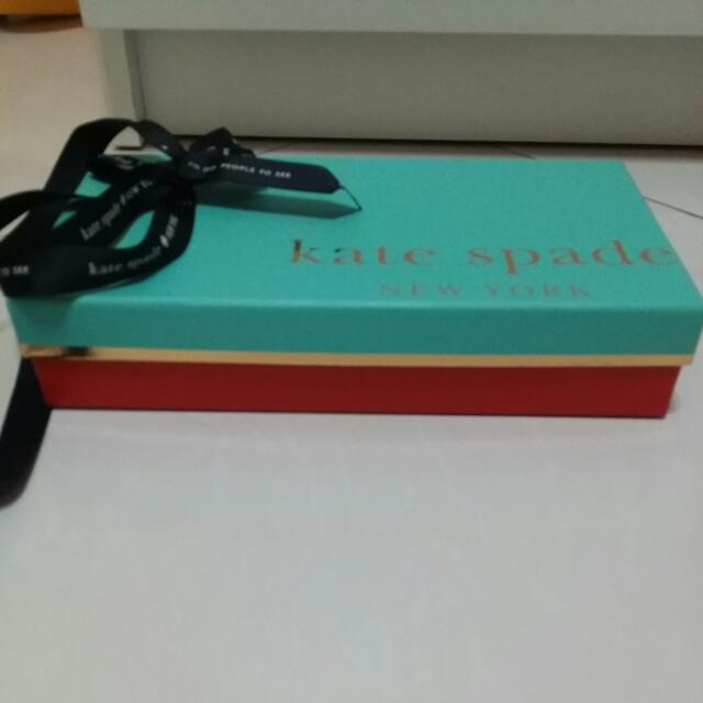 (Sold) Kate Spade Box With Ribbon , Women's Fashion, Jewelry ...