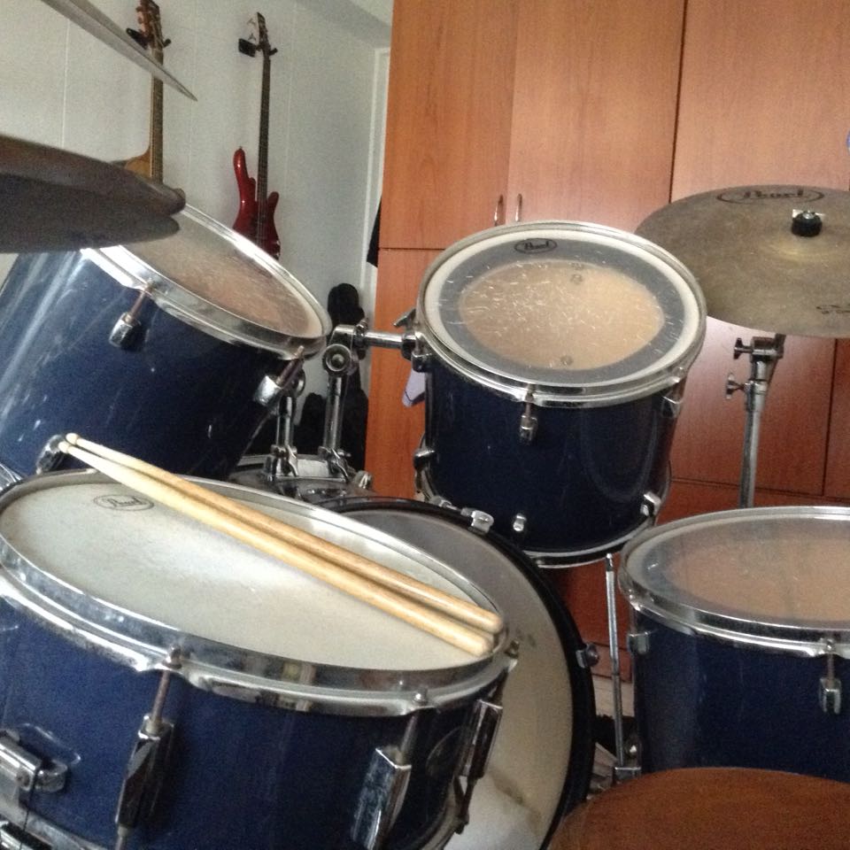Pearl Forum Series Drum set, Hobbies & Toys, Music & Media, Musical