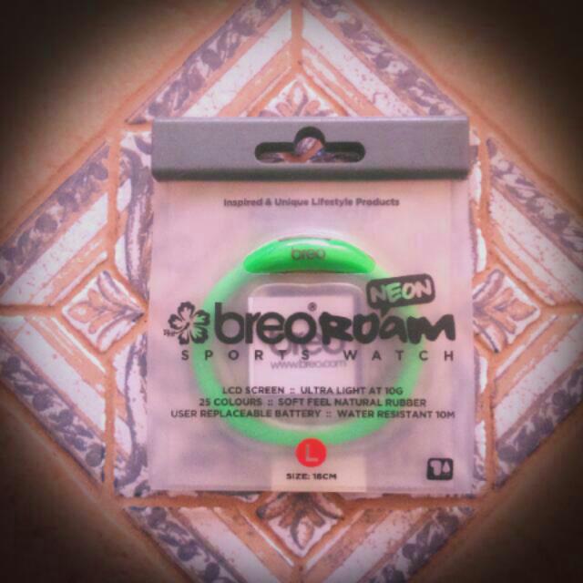 breo roam sports watch