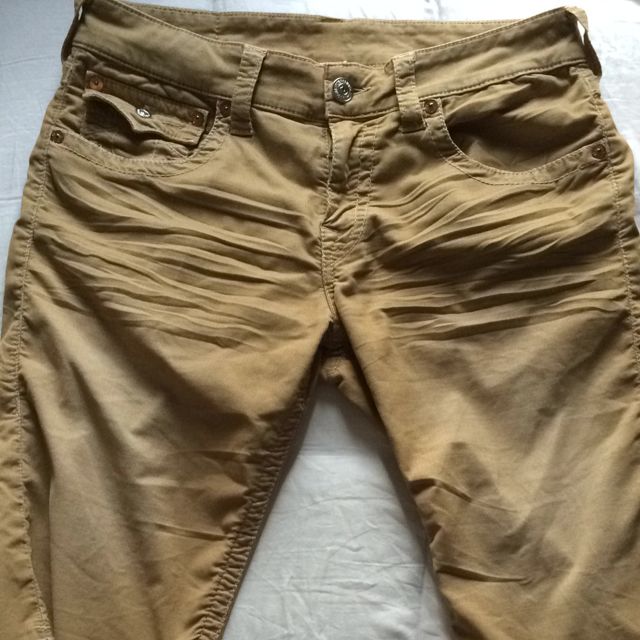 true religion cut off shorts mens