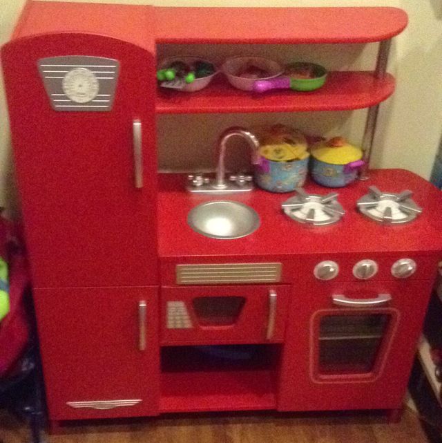 Kid Kraft Red Retro Toy Kitchen