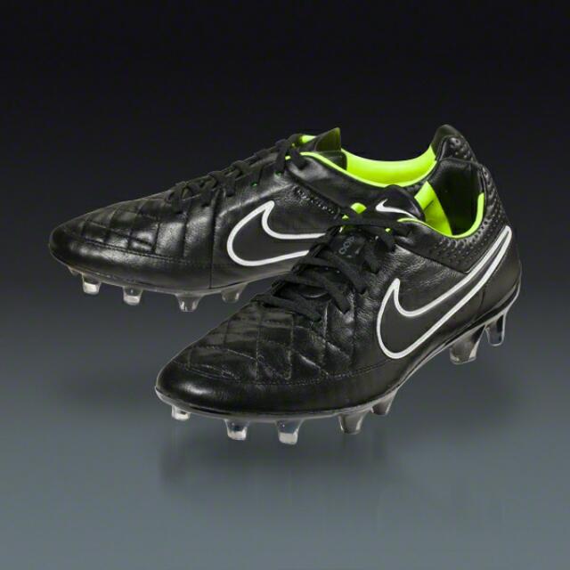 Nike tiempo legend v stealth online