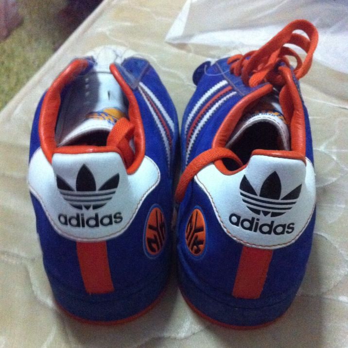 new york knicks shoes adidas