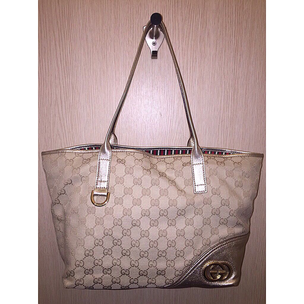 gucci neverfull style