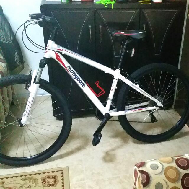Mongoose montana bike hotsell