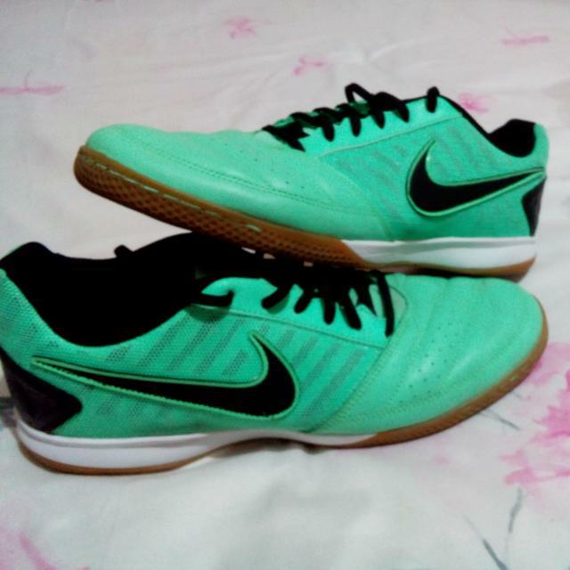 nike gato 2