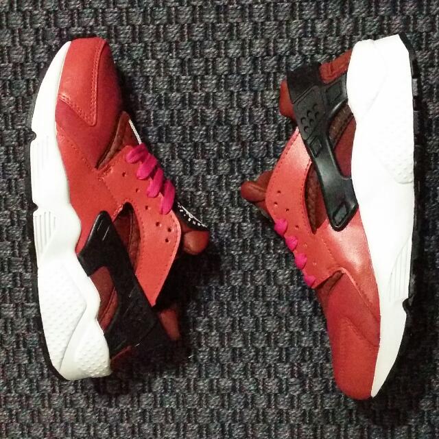 Custom maroon huaraches outlet