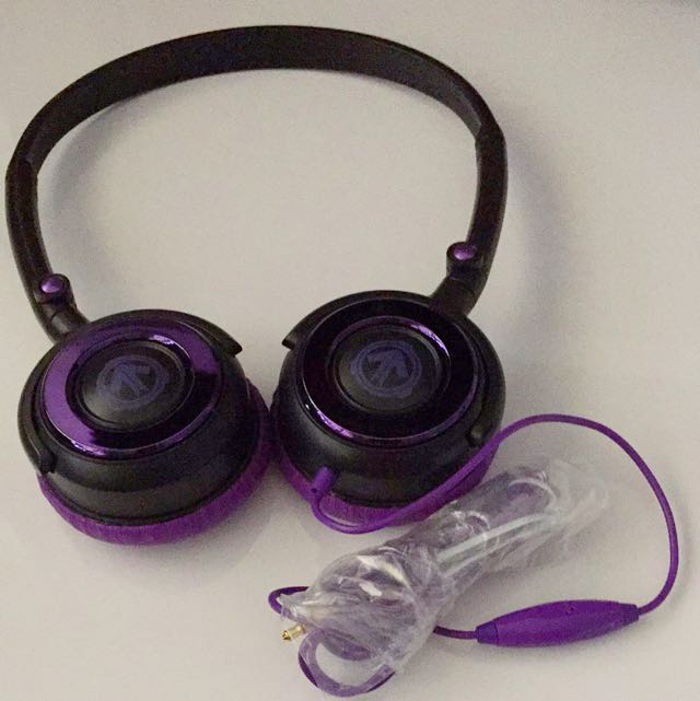 Aerial 7 Metro Velvet Headphones, Sports Equipment, Exercise & Fitness