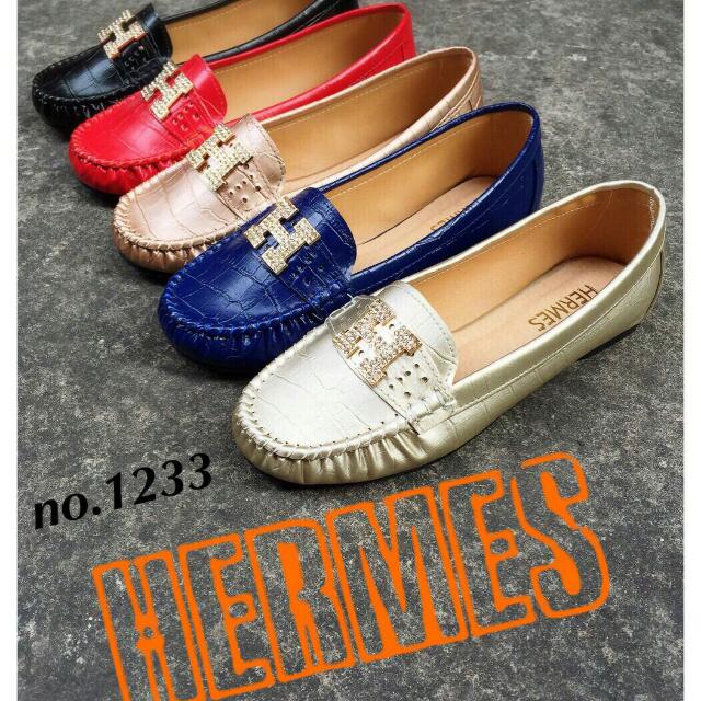 Hermes Flat Shoes Women s Fashion Footwear Flats on Carousell