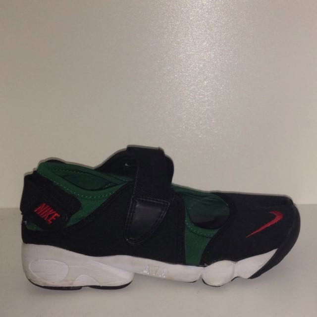 nike air rift 5.5