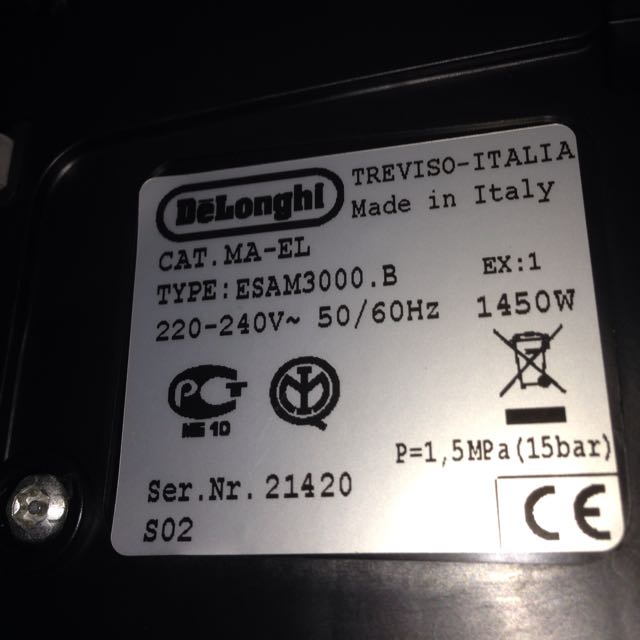 Delonghi Magnifica ESAM 3000.B Coffee Machine, TV & Home Appliances