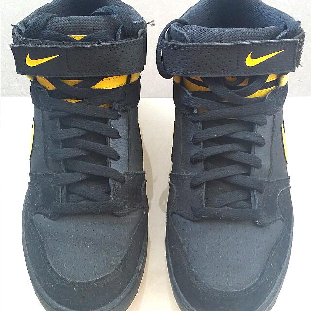 Nike 6.0 zoom mogan mid hotsell 2