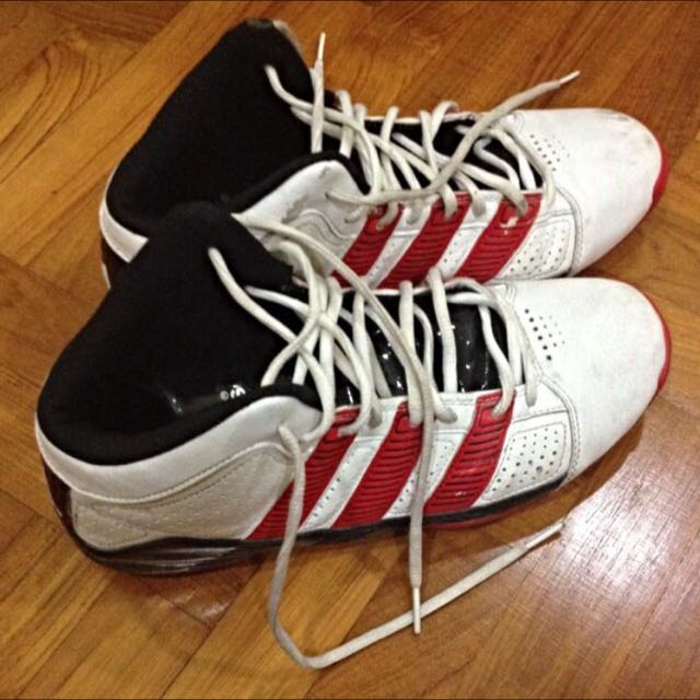 Adidas Commander TD 2 Basketball Shoes, Sports Equipment, Sports u0026 Games,  Racket u0026 Ball Sports on Carousell