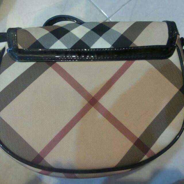 Burberry bag second hand top
