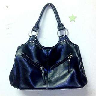 BLACK HALF LEATHER BAG