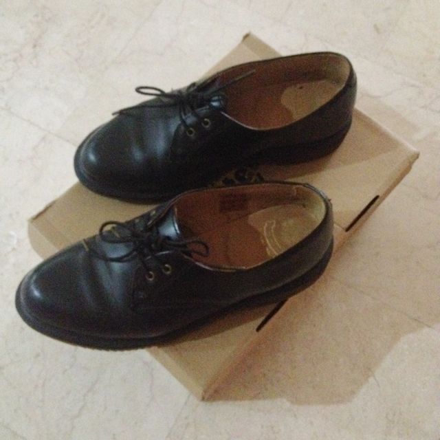 Dr martens brook best sale