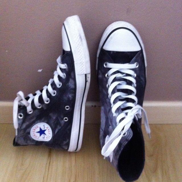 Faded hot sale black converse