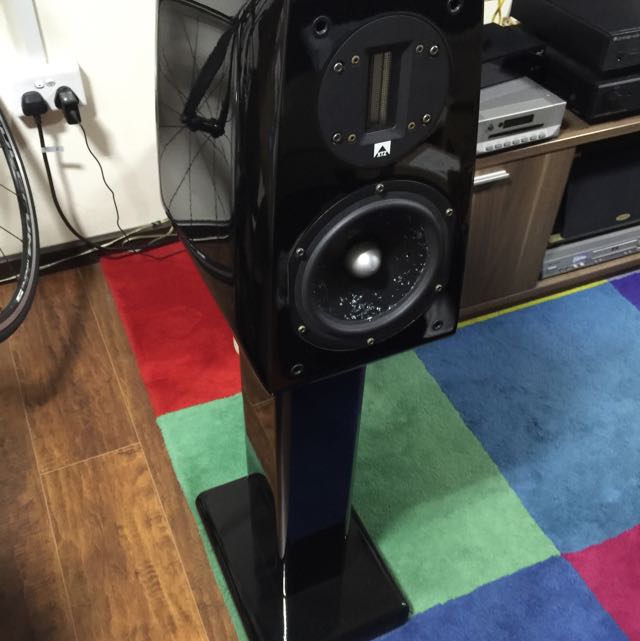 high end stand mount speakers