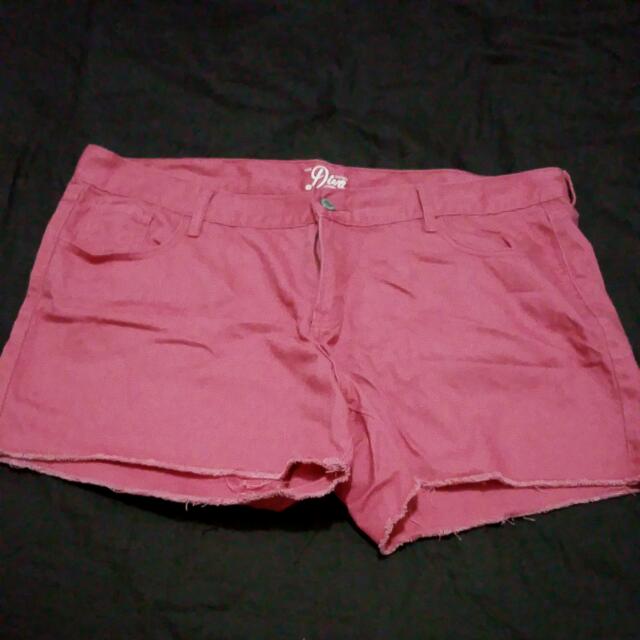 Old Navy The Diva Short Plus Size Women S Fashion On Carousell