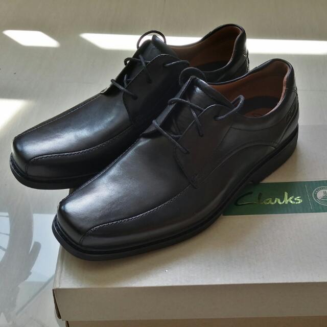 Clarks Mens Black Leather Shoes 