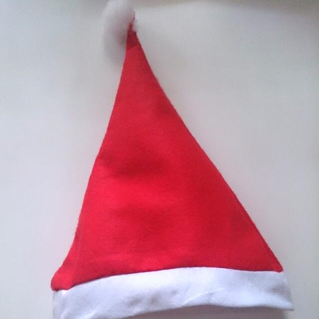 Santa Hat , Women's Fashion, Watches & Accessories, Hats & Beanies on ...