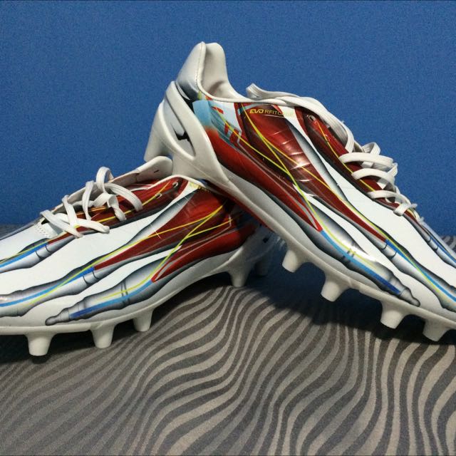 REPLICA Puma Evospeed Limited Edition Sports Equipment Sports