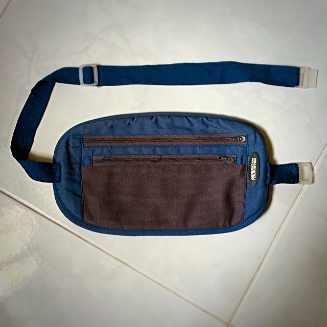 American tourister waist discount bag
