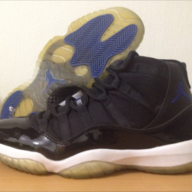 Used Jordan 11 Space Jams Deals, 54 