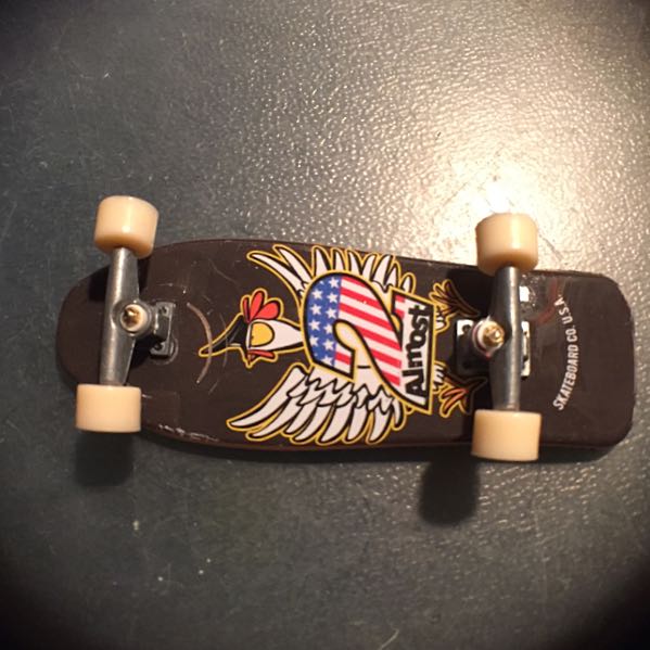 Tech sales deck cruiser