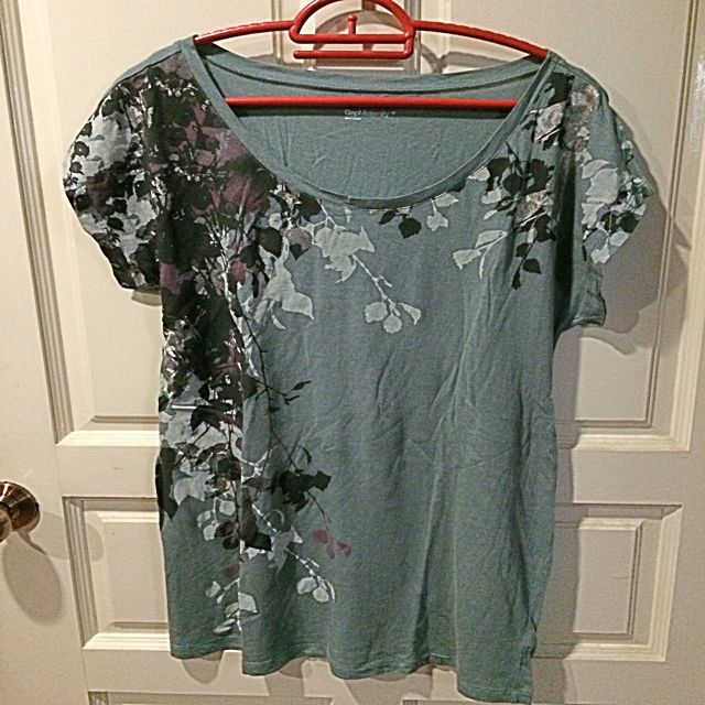gap maternity t shirts
