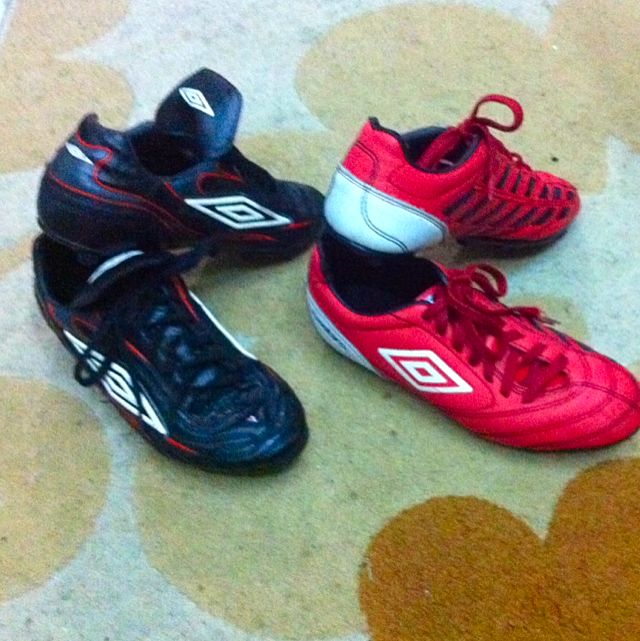 Kids Soccer Boots (Umbro), Sports 