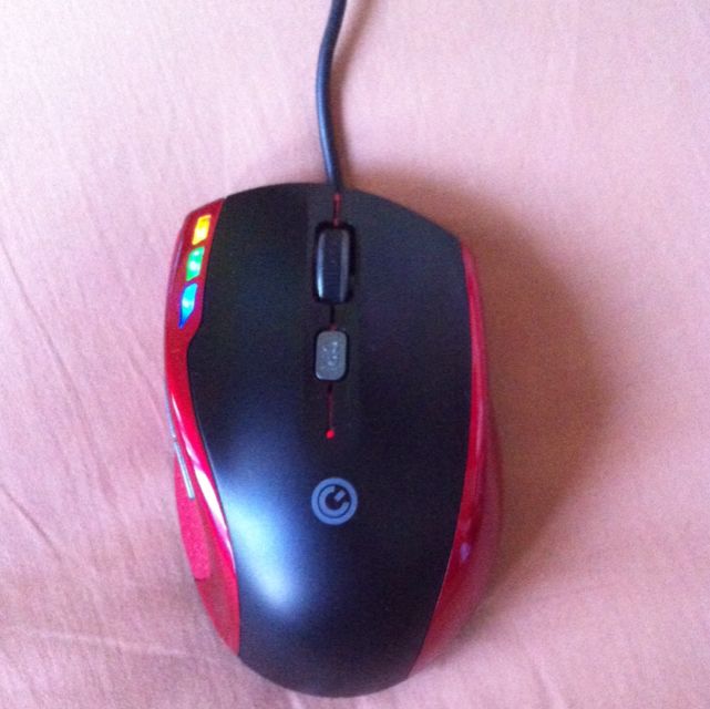 CHEAP AND IN GOOD CONDITION GAMING MOUSE!, Hobbies & Toys, Toys & Games