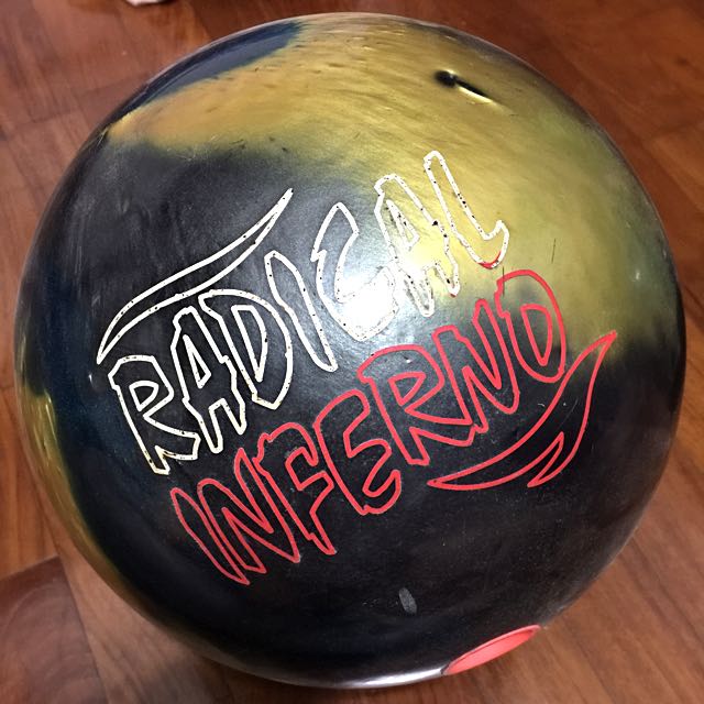 Brunswick Radical Inferno Bowling Ball, Sports Equipment, Sports