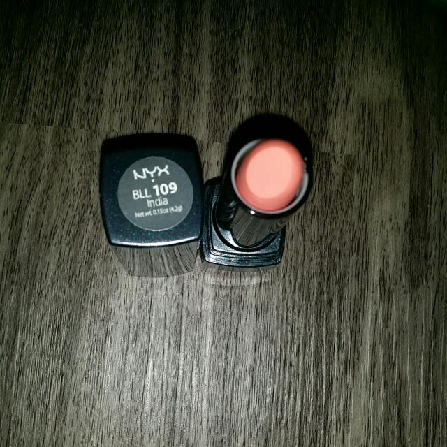 nyx black label lipstick hot tamale