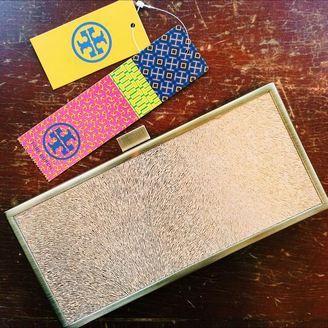 tory burch box clutch