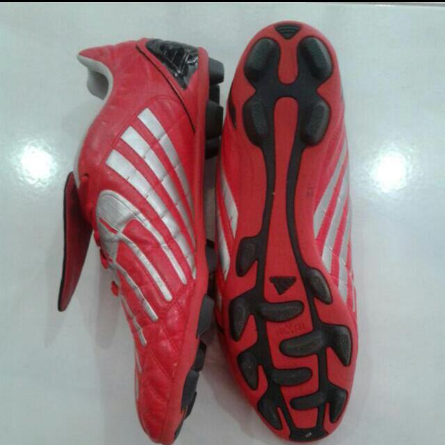 adidas traxion soccer