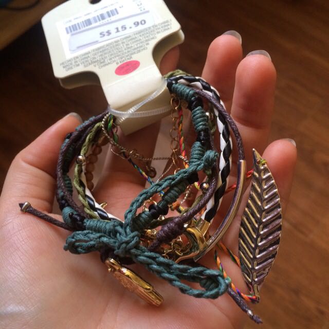 Pull and discount bear bracelets