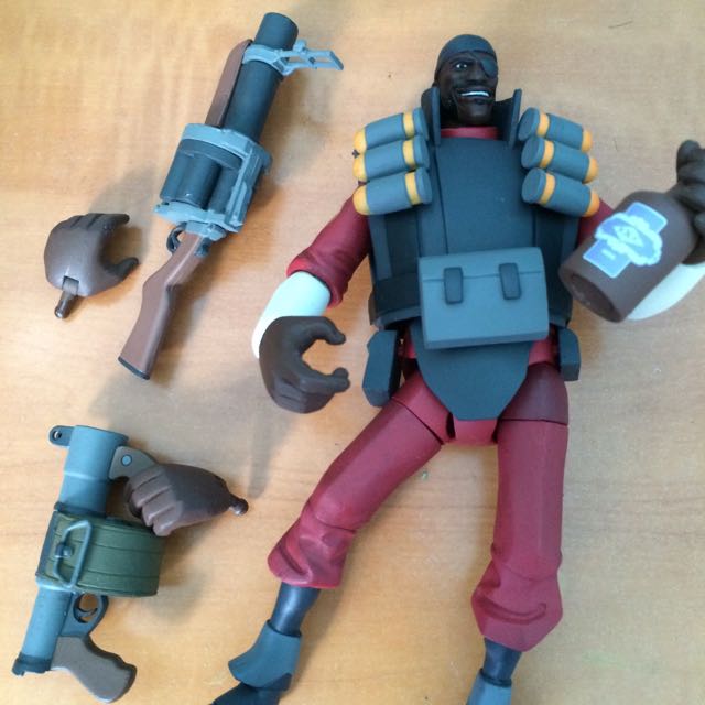Team Fortress 2 Figure, Hobbies & Toys, Toys & Games on Carousell