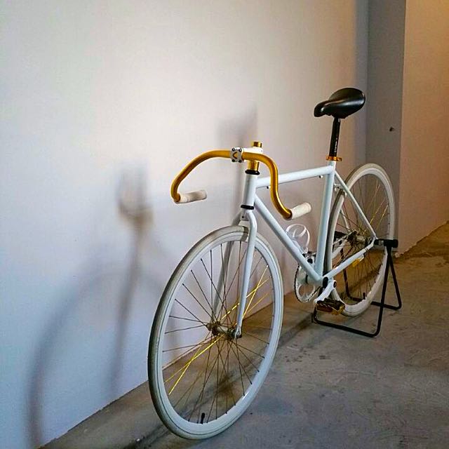 white fixie rims