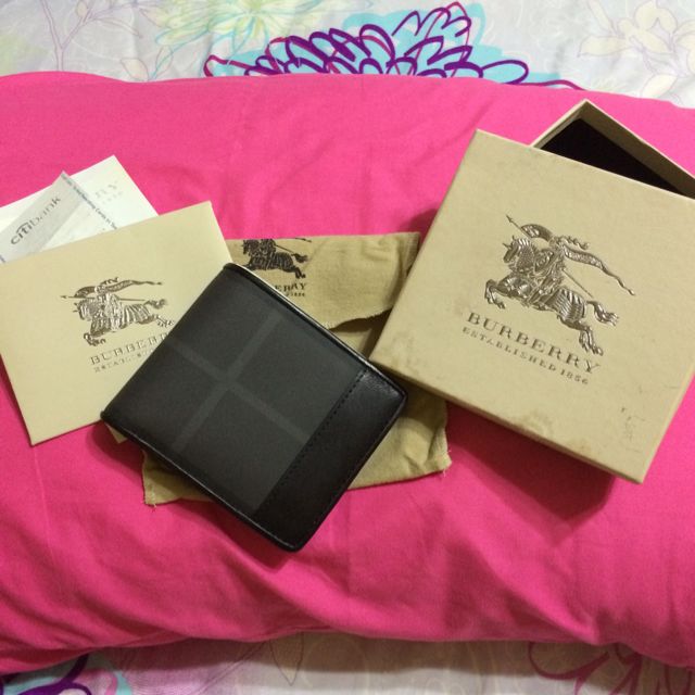 Burberry Brit Check Black Wallet Men S Fashion Tops Sets Formal Shirts On Carousell