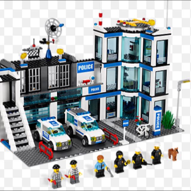 Lego City Police Station Toys Games On Carousell
