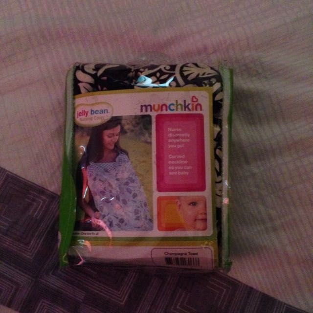 Munchkin jelly bean nursing cover online