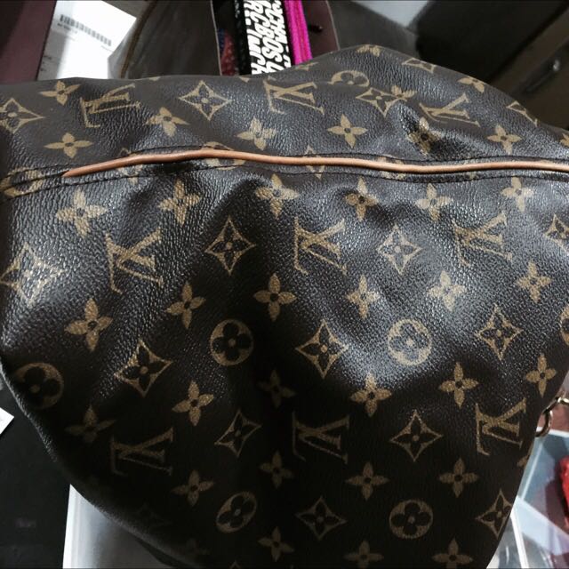 LOUIS VUITTON M40587 Monogram Sully MM Shoulder Bag