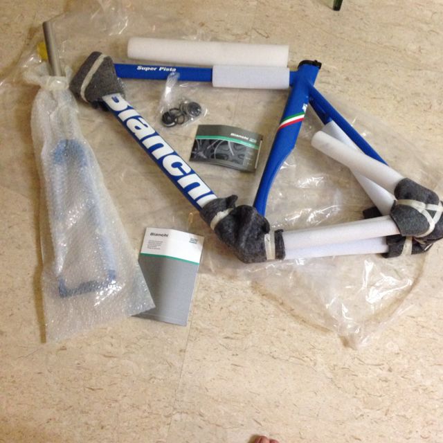 bianchi super pista blue